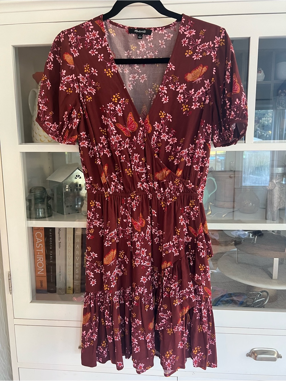Madewell ruffle wrap dress in a window box floral butterfly print size 2